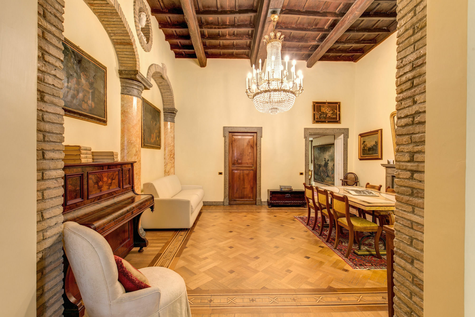 Apartment In Historic