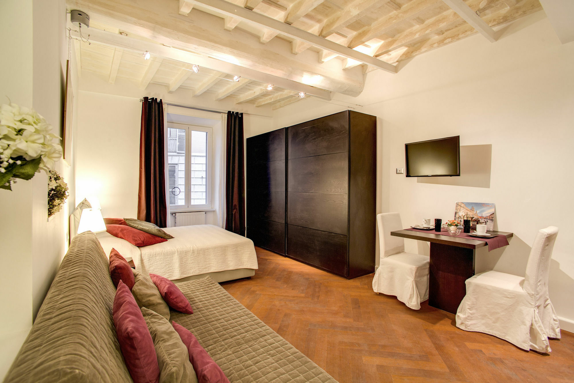 Apartment In Historic *