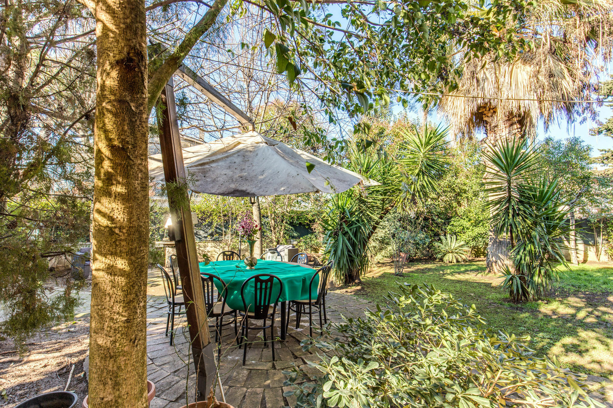 Apartment In Historic Rome
